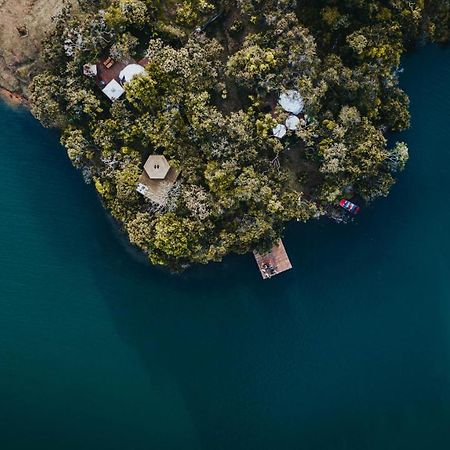 Celeste Glamping Guatape Hotel Ngoại thất bức ảnh