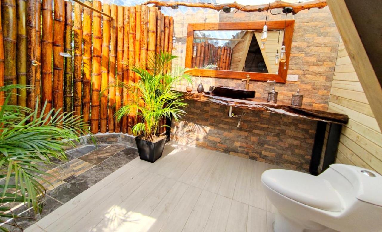 Celeste Glamping Guatape Hotel Ngoại thất bức ảnh